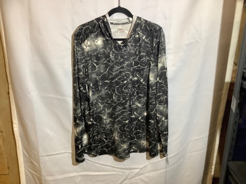 World Wide Sportsman, Men's Pullover, XL, Ecommerce Return String Pulled on bottom - Lot 194