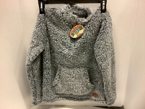 Outdoor Kids, Girls 1/4 Pullover, Large, Appears New - Lot 391