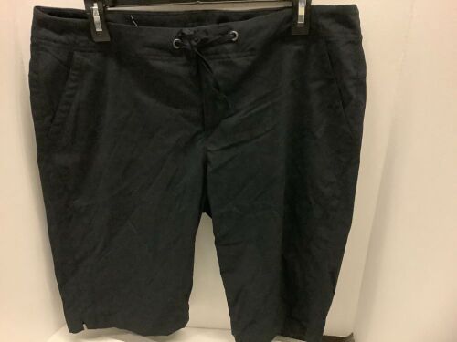Columbia Women's Shorts 14, Appears New - Lot 402a