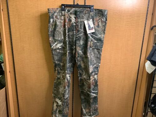 Red Head Men's Silent Pants, 2XL/32, Appears New - Lot 432