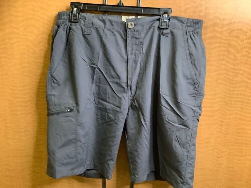 Red Head Men's Shorts, 38, Appears New - Lot 438
