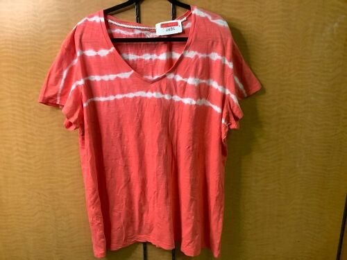 Natural Reflections, Ladies, 2X, Appears New, Small Hole in front - Lot 468