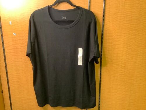 a. new. day Ladies Shirt, 2x, Appears New - Lot 477