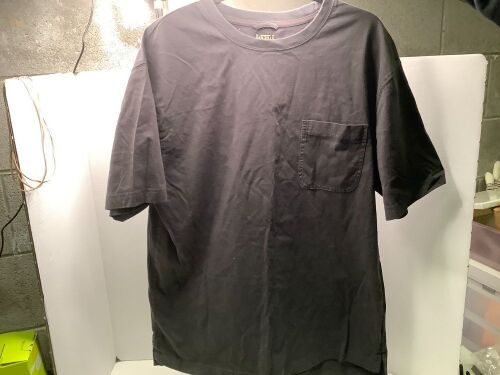 Red Head Men's Large Shirt, Appears New - Lot 485