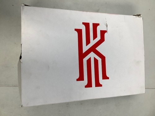 Kyrie Low 4 EP Basketball Shoes - Lot 213
