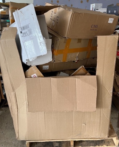 Auto Parts Pallet, Misc. Auto Parts, Some with Unknown Specs, E-Commerce Return - Lot 10A