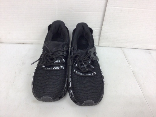 Just SO SO Tennis Shoes, Size 7.5, Not Sure if Mens or Womens, E-Comm Return - Lot 110
