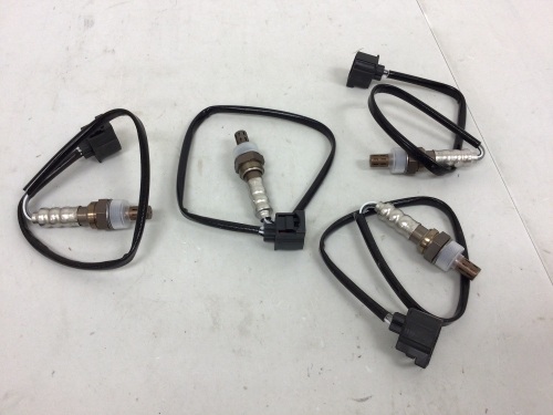 Lot of (4) Oxygen Sensors, E-Comm Return - Lot 114