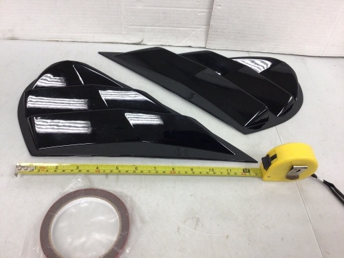 Side Rear Window Sun Shades, E-Comm Return - Lot 197