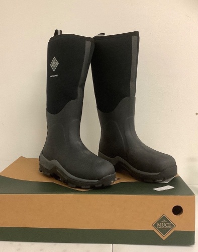 Muck Boot Co Unisex Rubber Boots, M9 W10, E-Commerce Return - Lot 251