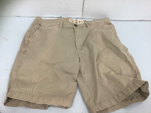 Red Head Mens Shorts, Size 42, E-Comm Return - Lot 475