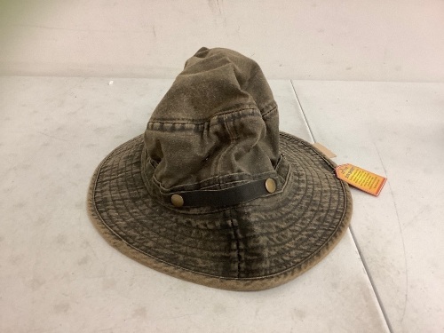 Red Head Mens Hat, Large, Appears New - Lot 503