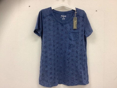 Natural Reflections Womens Shirt, M, Appears new - Lot 526
