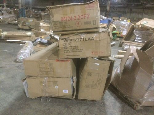 Lot of New & E-Comm Return Sofas, Mismatched Boxes - Lot 71