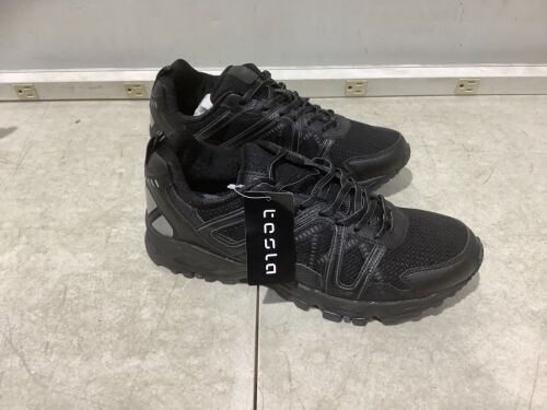 Tesla Men's All Terrain Trail Shoes, Size 9.5  - Lot 444