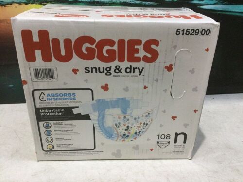 Huggies Snug & Dry Baby Diapers, Newborn, 108 ct  - Lot 553