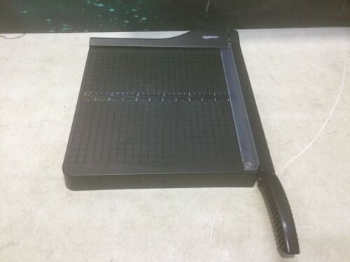 Amazon Basics Paper Trimmer, 12"-Inch Blade, 10 Sheet Capacity - Lot 609