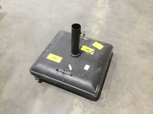 Heavy Duty 81 lb Umbrella Stand  - Lot 643