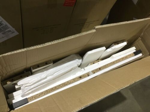 4 Drawer Wood Dresser  - Lot 777