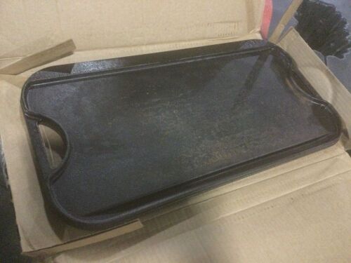 Lodge Pre-Seasoned Cast Iron Reversible Grill/Griddle With Handles, 20 Inch x 10.5 Inch - Lot 778
