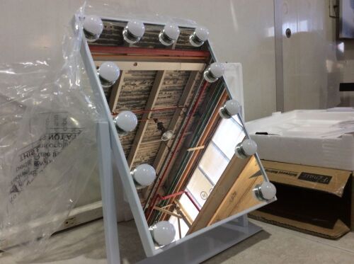 Fenair 12 Bulb Hollywood Makeup Mirror  - Lot 820