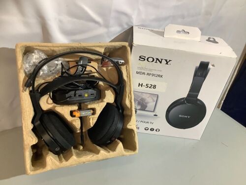 Sony Headphones for TV, Ecommerce Return - Lot 84