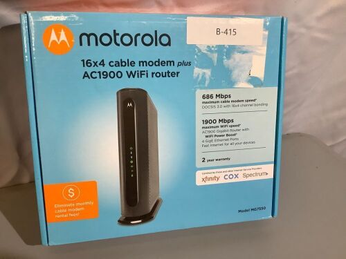 Motorola 16x4 cable modem plus AC1900 WiFi Router, Ecommerce Return, No Cords - Lot 95