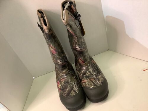 Zoned Comfort Trac 2,000-Gram Insulated Rubber Hunting Boots for Men, 12M, Appears New - Lot 141