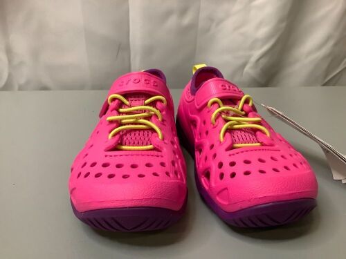 Crocs Girls, 13, Appears New - Lot 181