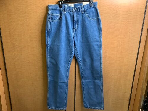 Red Head Men's Jeans 34x32, Appears New - Lot 190