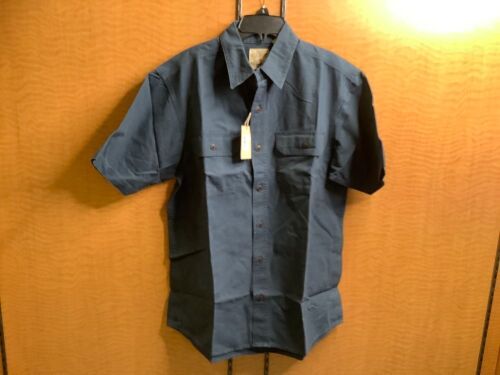 Red Head Men's Button Up Shirt, Medium, Appears New - Lot 199