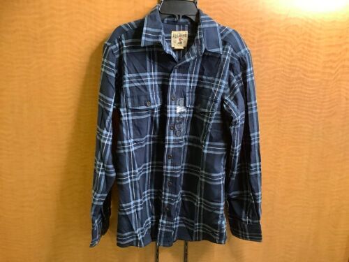 Red Head Men's Flannel, Small, Appears New - Lot 219