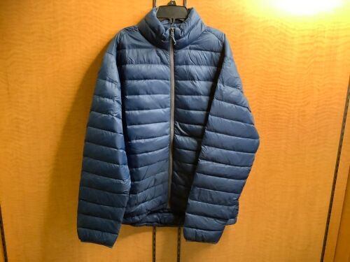 Red Head North Parka, Medium, Appears New - Lot 224