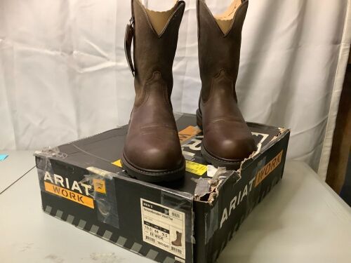 Ariat Work Groundbreaker Steel Toe Men's 10.5, Appears New - Lot 227