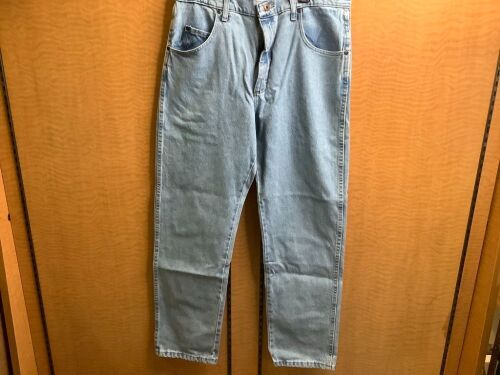 Men's Reflaxed Fit Jeans, 35x32, Appears New - Lot 241