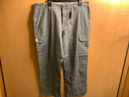 Red Head Men's Pants, 38x30, Appears New - Lot 281