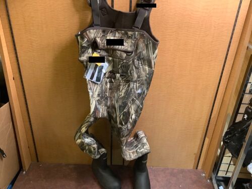Chest Waders for Men, Appears New - Lot 283