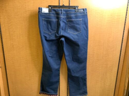 Natural Reflections Women's Fleece Lined Jeans, 18, Appears New - Lot 289a