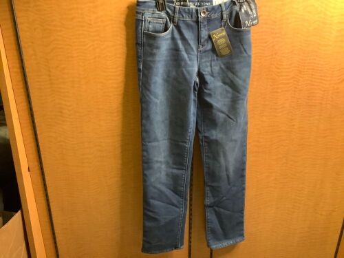 Natural Reflections Women's Fleece Lined Jeans, 4, Appears New - Lot 293