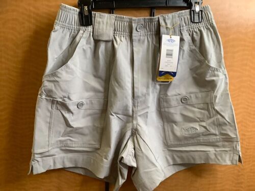 American Fishing Tackle Co. Stretch Men's 34 Shorts, Appears New - Lot 305