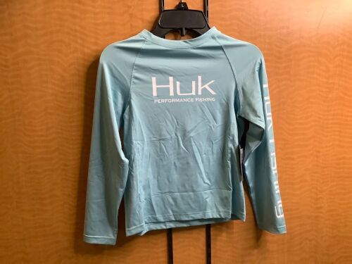 HUK Youth Pursuit Vented, Small, Appears New - Lot 327