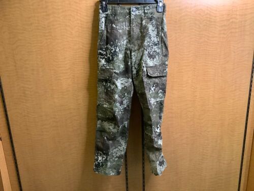 Red Head Silent Hide Youth, Large, Appears New - Lot 336