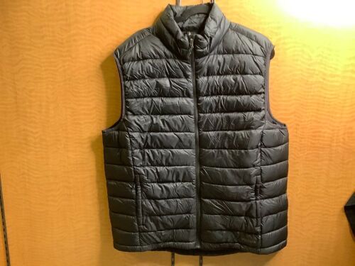 Red Head Men's XL Vest, Appears New - Lot 347