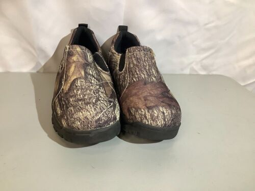 Red Head Men's Slip On Shoes, 11M, Appears New - Lot 424
