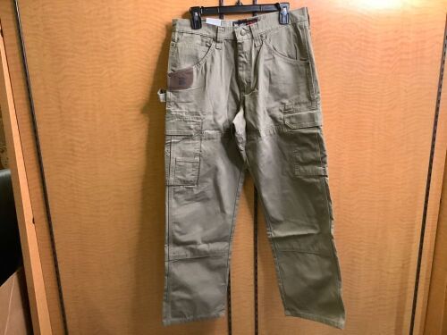 Wrangler Riggs Workwear, Men's 36x30, Appears New - Lot 427