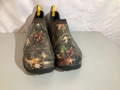 Lacrosse Alphy Muddy 4.5 Men's 14, Appears New - Lot 470
