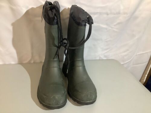 Kamik Waterproof Boots, Men's 7, Appears New - Lot 489