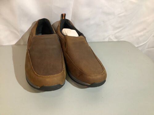 Red Head Men's Shoes, 11, Appears New - Lot 504