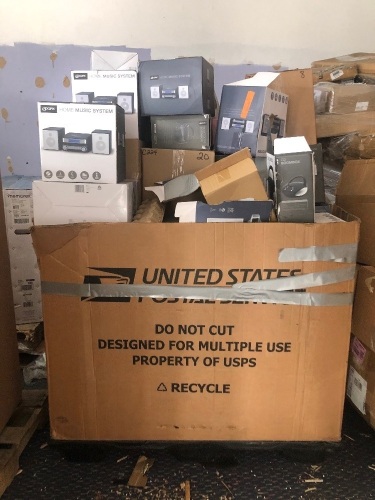Salvage Electronic Pallet, Items Will Be Broken, Damaged or Have Missing Pieces, SOLD AS IS - Lot 8A