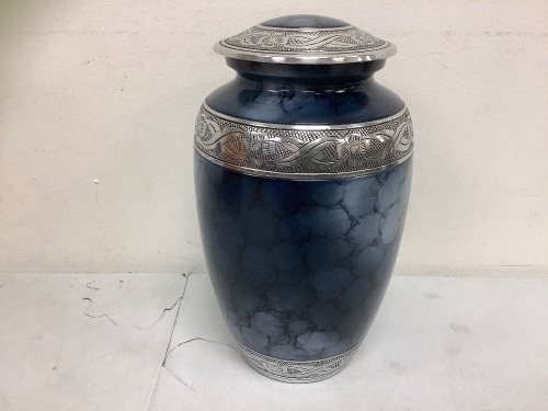 Urn, E-Comm Return - Lot 35